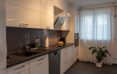 Weiße Küche der Ferienwohnung Hantmann | © Ferienwohnung Hantmann Neckargemünd