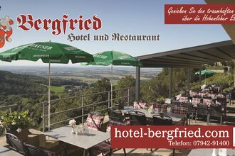 Hotel Bergfried mit herrlicher Aussichtsterrasse | © Touristikgemeinschaft Hohenlohe e. V. | Hotel und Restaurant Bergfried