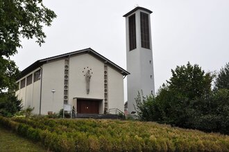 Katholische Kirche St. Josef mit Glockenturm | © Gemeinde Eschelbronn