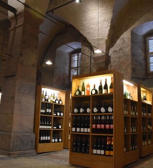 Vinothek Taubertal im Kloster Bronnbach